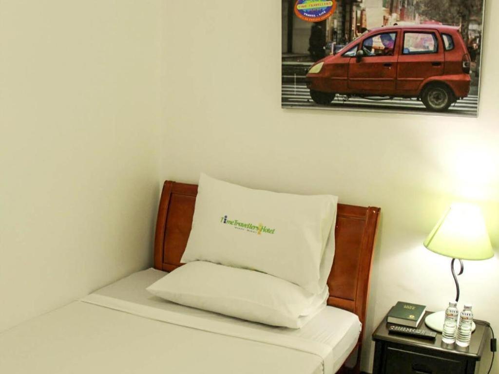 Time Travellers Hotel Manila Exteriör bild